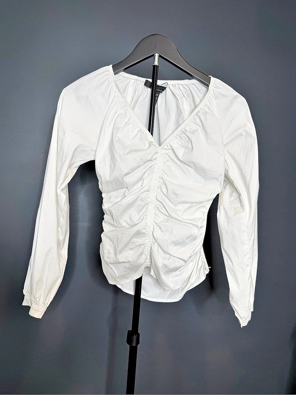 White House Black Market Long Sleeve Ruched V-Neck Poplin Top White XXS